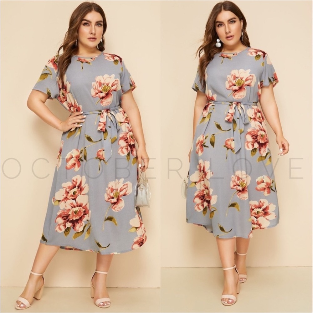 Curvy Fit Floral Midi Dress 🌺🌺 - Picture 2 of 3